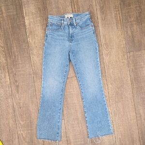 Madewell Mid-Rise Kick Out Jeans - 24